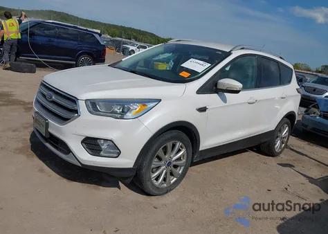2017 Ford Escape Titanium из США, поврежденный, VIN 1FMCU0J94HUA64234